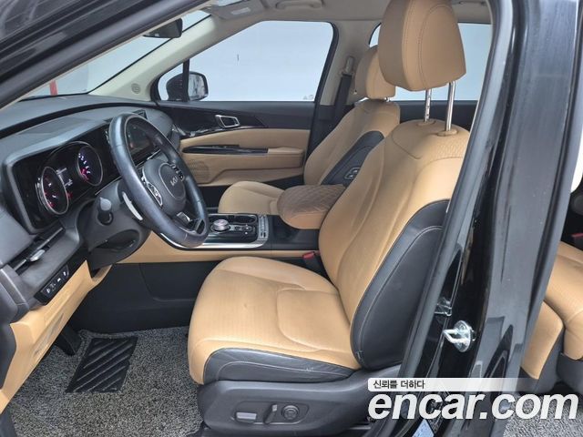 Kia Canival 2022 — photo 10