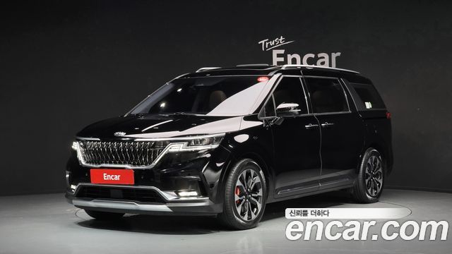 Kia Canival 2021 — photo 1
