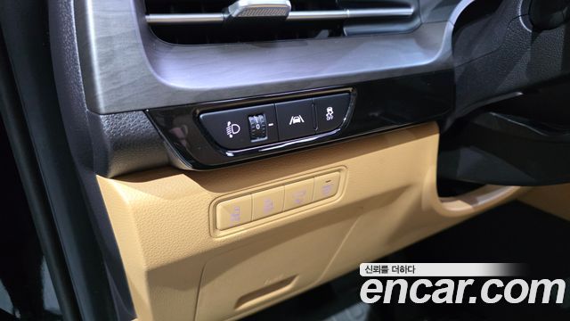 Kia Canival 2021 — photo 10