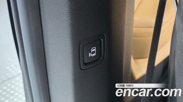 Kia Canival 2021 — photo 15