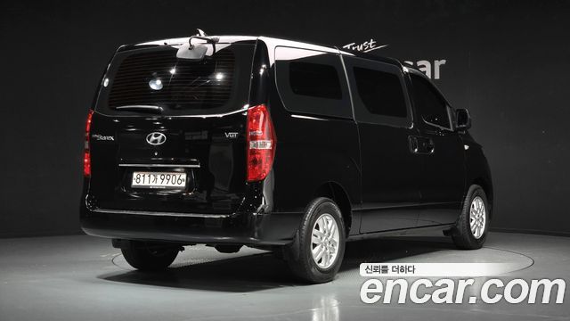 Hyundai Starex 2019 — photo 2