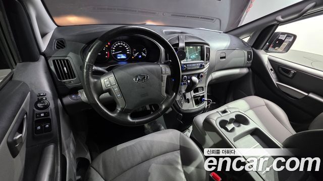 Hyundai Starex 2019 — photo 7