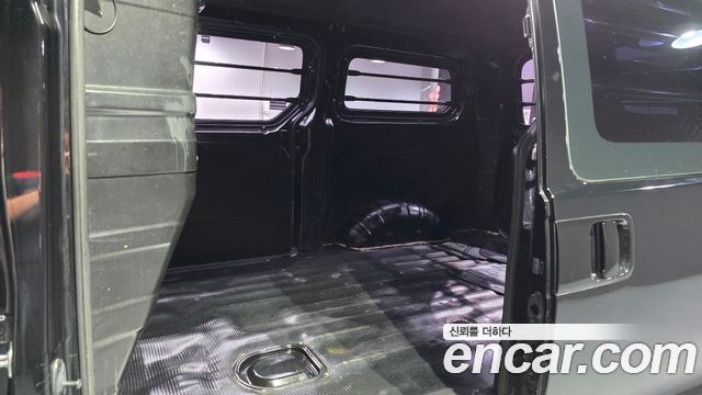 Hyundai Starex 2019 — photo 11