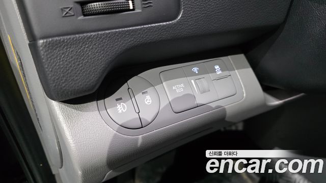 Hyundai Starex 2019 — photo 12