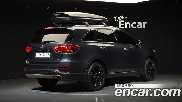 Kia Sorento 2018 — photo 2