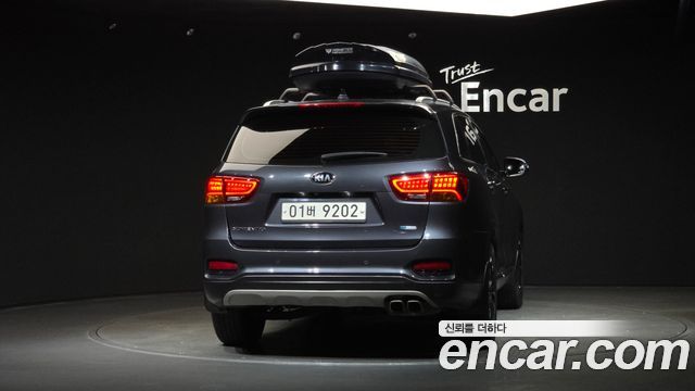 Kia Sorento 2018 — photo 4