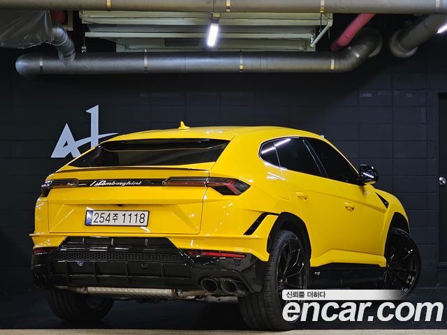 Lamborghini Urus 2024 — photo 7