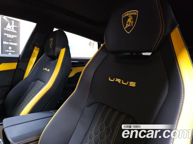 Lamborghini Urus 2024 — photo 11