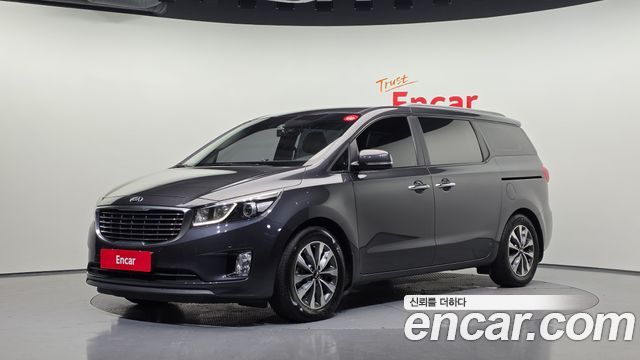 Kia Canival 2015 — photo 1