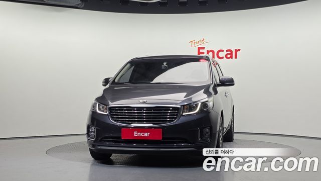 Kia Canival 2015 — photo 3
