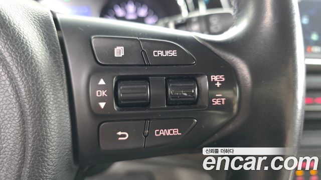 Kia Canival 2015 — photo 17