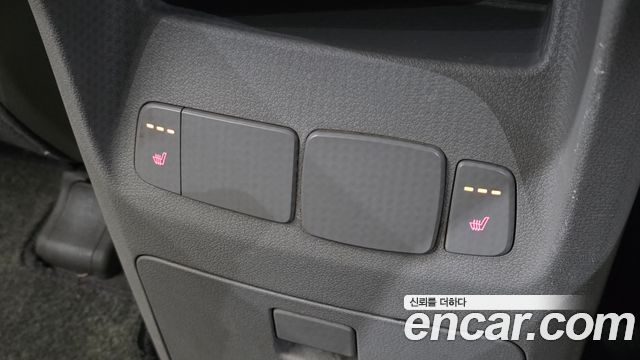 Kia Canival 2015 — photo 18