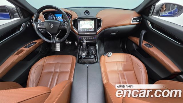 Maserati Ghibli 2019 — photo 10