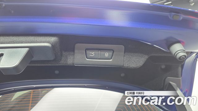 Maserati Ghibli 2019 — photo 23