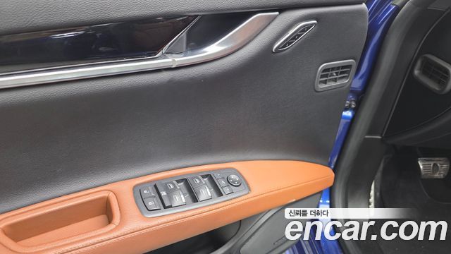 Maserati Ghibli 2019 — photo 27