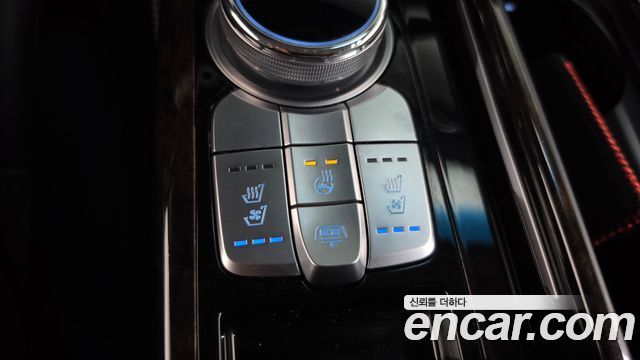 Genesis G90 2019 — photo 29