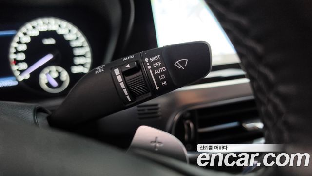 Genesis G90 2019 — photo 30