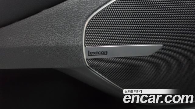 Genesis G90 2019 — photo 33