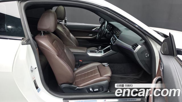 BMW 4-Series 2021 — photo 16