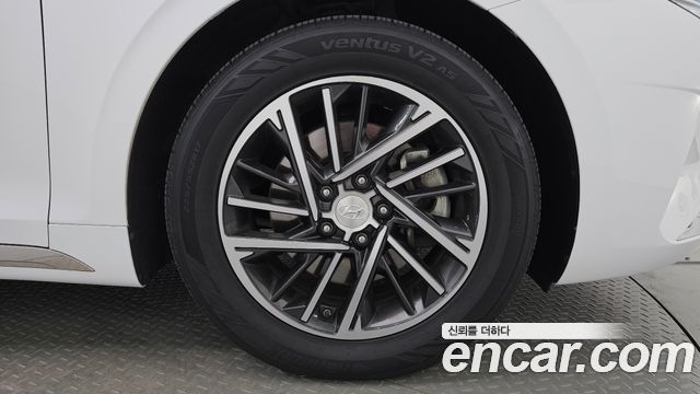 Hyundai Grandeur 2023 — photo 5