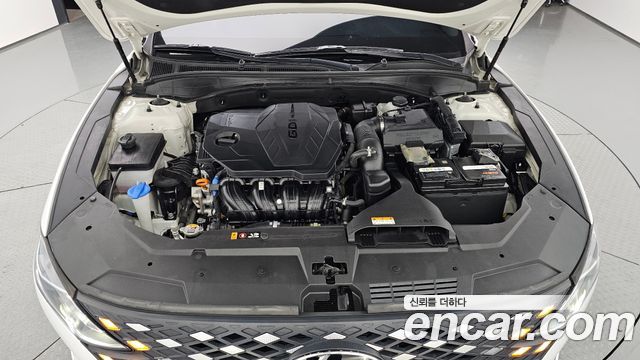 Hyundai Grandeur 2023 — photo 6