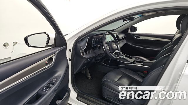 Hyundai Grandeur 2023 — photo 13