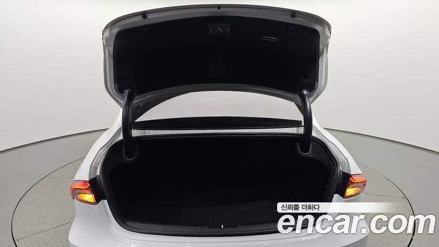 Hyundai Grandeur 2023 — photo 33