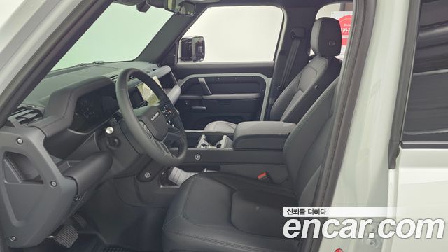 Land Rover Defender 2026 — photo 3