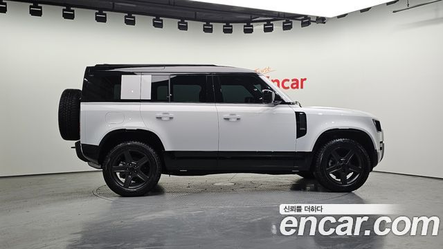 Land Rover Defender 2026 — photo 5