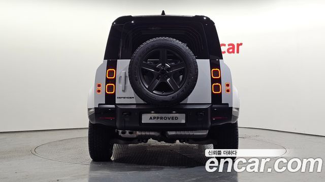Land Rover Defender 2026 — photo 6