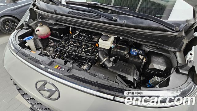 Hyundai Staria 2023 — photo 6