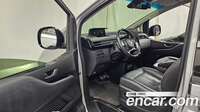 Hyundai Staria 2023 — photo 10