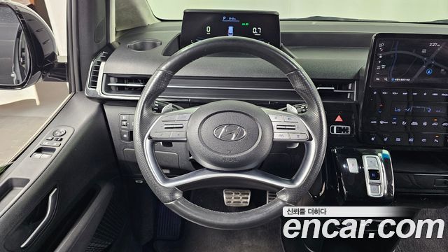 Hyundai Staria 2023 — photo 13