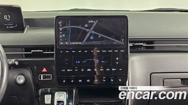 Hyundai Staria 2023 — photo 14