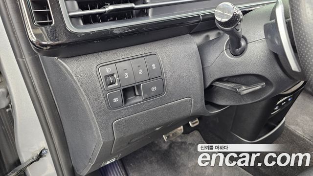 Hyundai Staria 2023 — photo 16