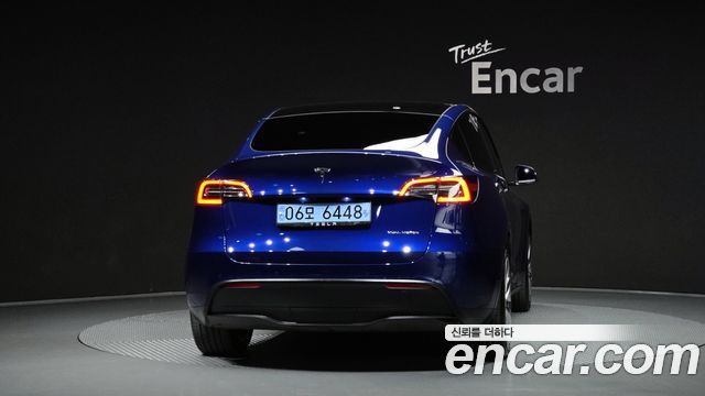 Tesla Model Y 2022 — photo 4