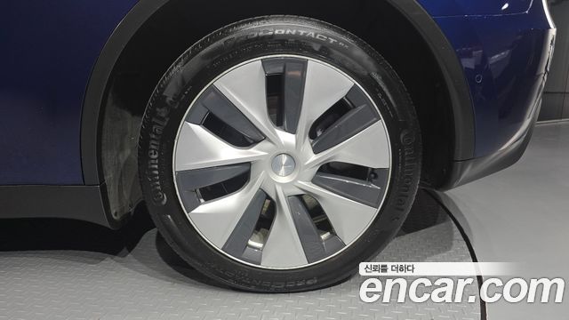 Tesla Model Y 2022 — photo 7