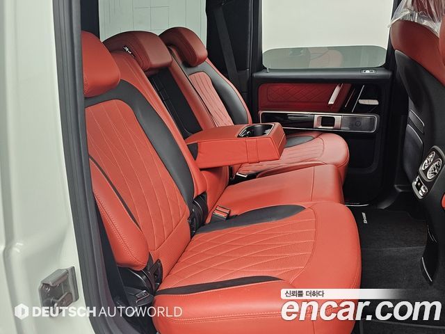 Mercedes-Benz G-Class 2021 — photo 12