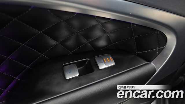 Genesis G70 2019 — photo 18