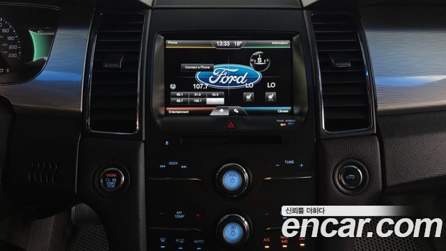 Ford Taurus 2015 — photo 14