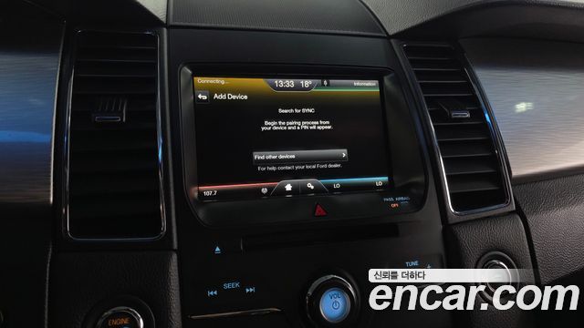 Ford Taurus 2015 — photo 16