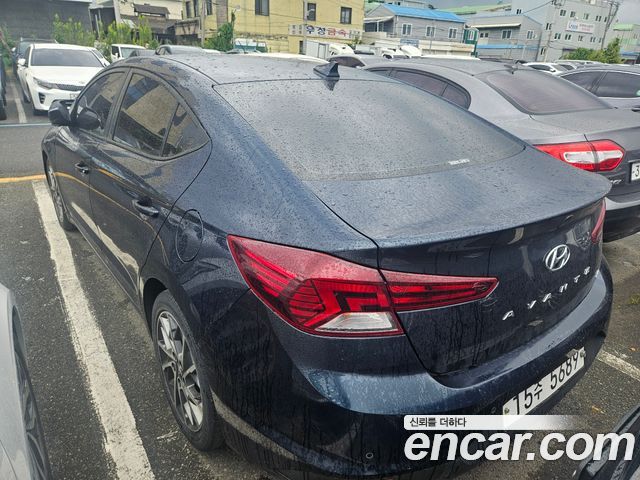 Hyundai AVANTE 2020 — photo 3