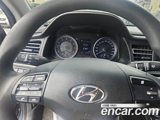 Hyundai AVANTE 2020 — photo 8