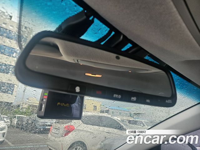 Hyundai AVANTE 2020 — photo 12