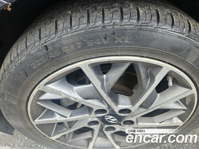 Hyundai AVANTE 2020 — photo 15
