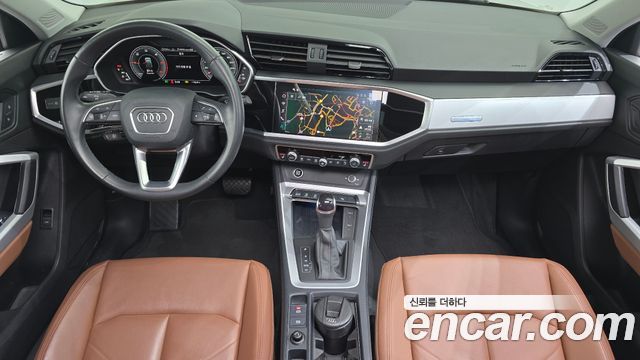 Audi Q3 2022 — photo 10