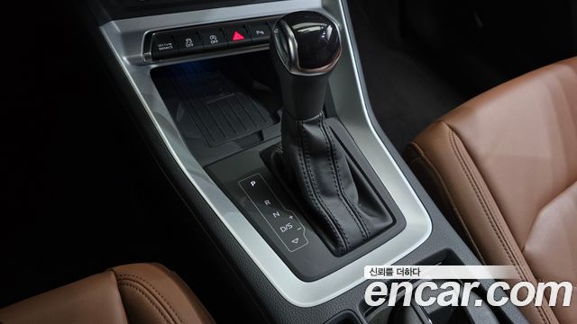 Audi Q3 2022 — photo 12