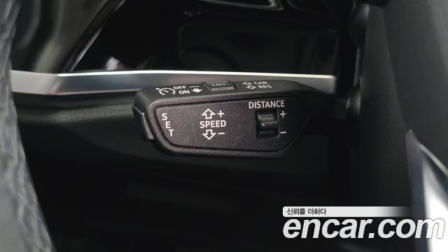 Audi Q3 2022 — photo 19