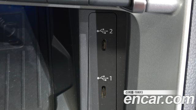 Audi Q3 2022 — photo 20