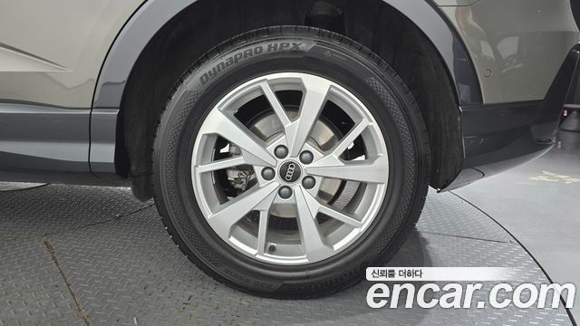 Audi Q3 2022 — photo 7